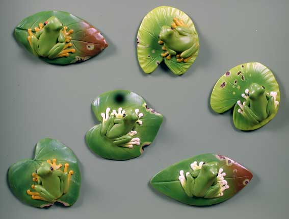 Frog on Leaves - Magnets